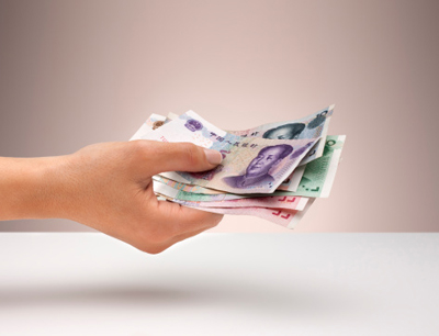 一个高智商的乞丐团伙，不但让你掉眼泪，还心甘情愿地掏钱