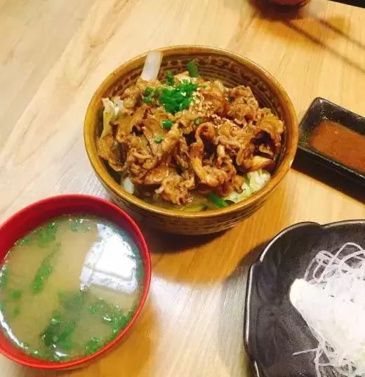 大连十大网红菜馆,大连适合10-15人聚会的餐厅