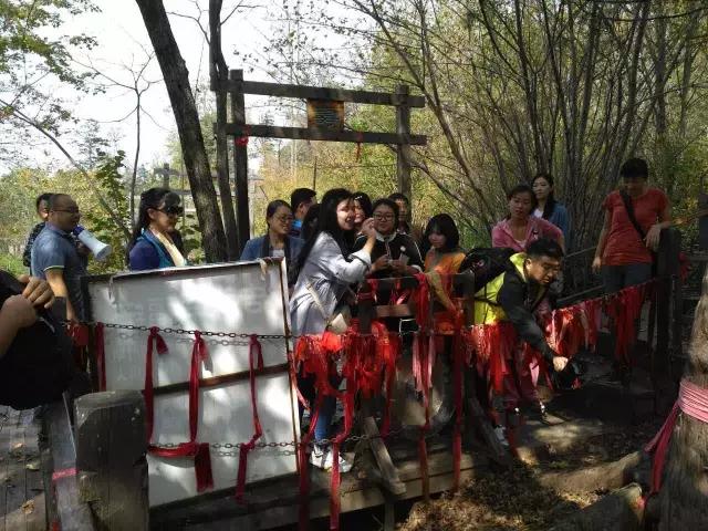 娼烘胶婧按缇庢櫙,娼烘胶娴佹按楦熻鑺遍灞辨竻姘寸