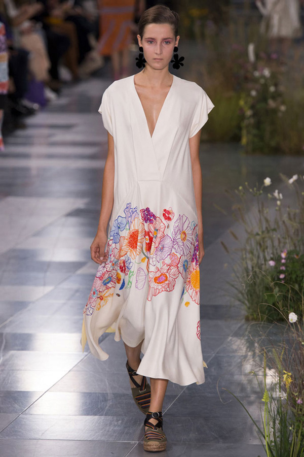 让PaulSmith七彩条纹包成为你肩头的整个春天