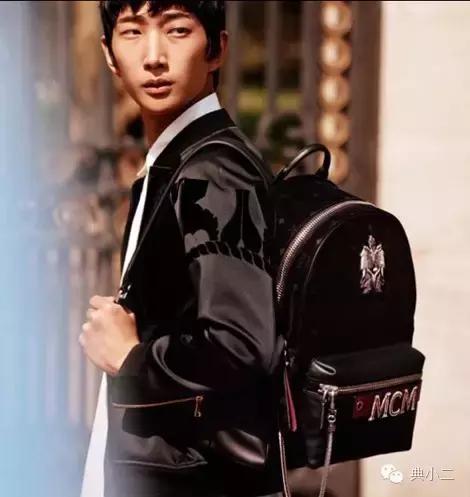 时髦双肩包大容量单肩双肩两用,轻便可爱双肩包