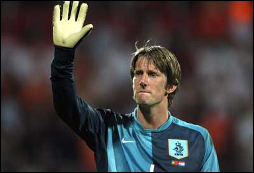 世界足坛现役十大门将排名,世界足坛历史十大门将