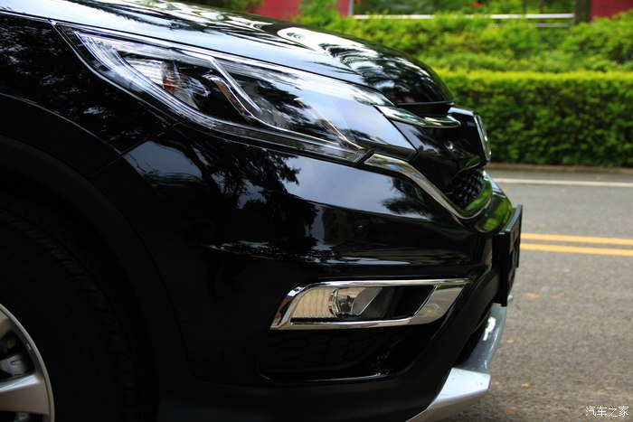 本田crv2016经典款详细配置图表,16年本田crv2.0两驱还值得买吗