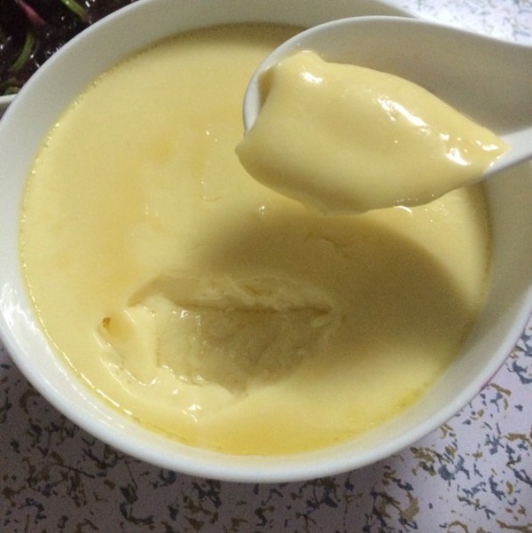 不经常吃零食的孩子一吃就上火,奶奶总给孩子吃很多