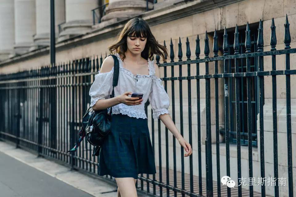 适合年轻人背的双肩包轻奢,好背又好看的双肩包