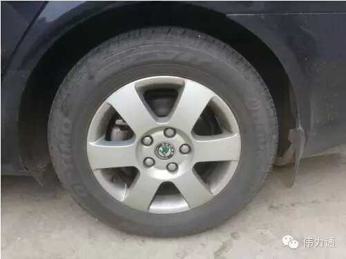 胎压监测灯亮怎么消除标志,胎压监测灯亮了你该这样正确操作