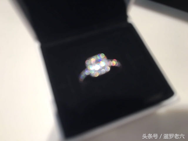 曼谷珠宝免税购物中心,泰国曼谷哪里商场买珠宝有保障