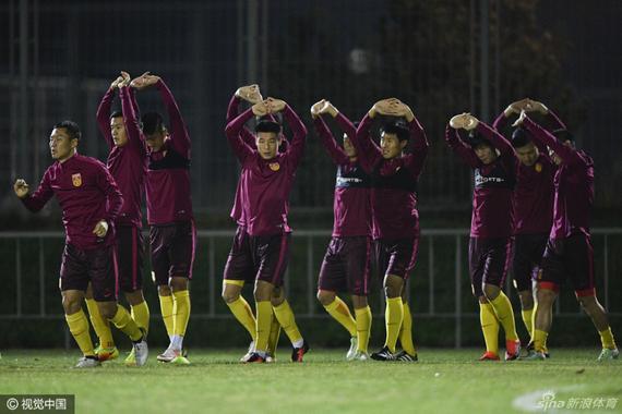 此次一行,背水一战!请拿乌兹别克斯坦为国足祭旗!