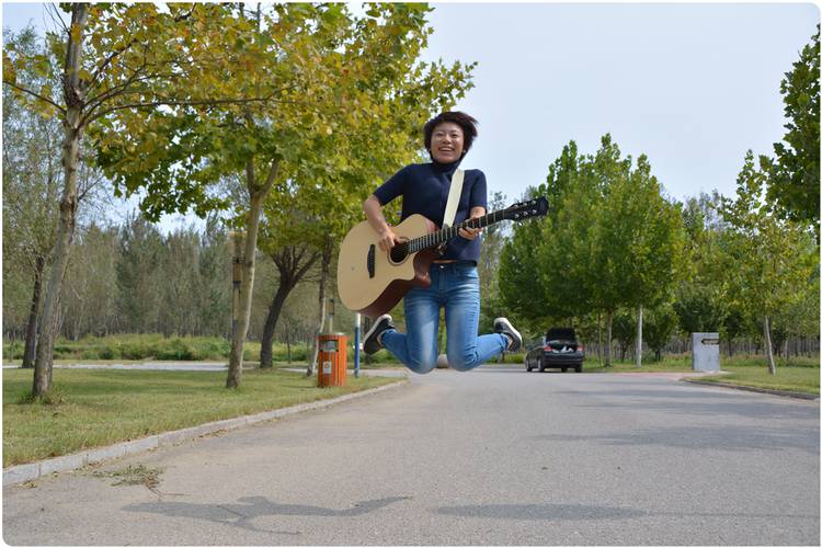 智能吉他教程,吉他初学者推荐智能吉他