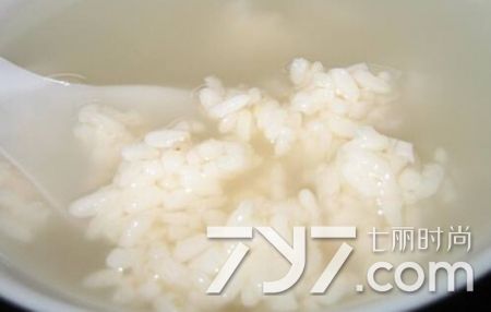 孕妇可以喝米酒鸡蛋吗,孕妇可以喝米酒甜酒吗