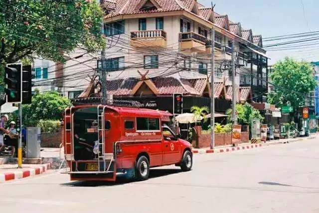 免费住|春田花花：香港混血掌柜在清迈致青春游世界