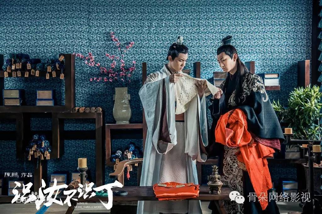 十一补片指南｜不想出去看人潮，就窝在家里跟“老公们”约会吧