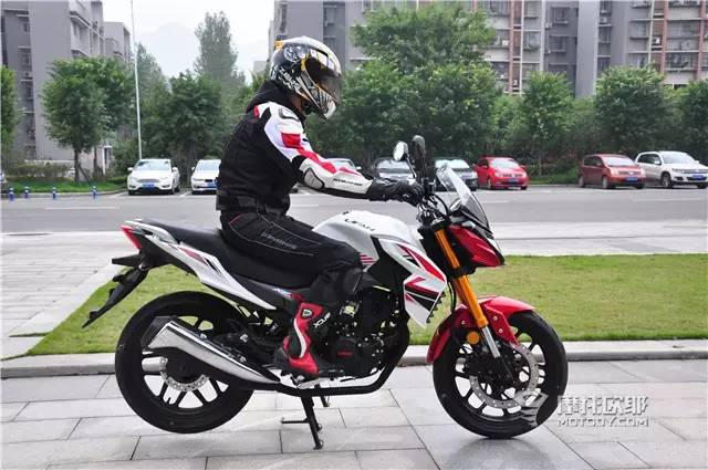 力帆kps150和kpt150区别,力帆kps150和春风150