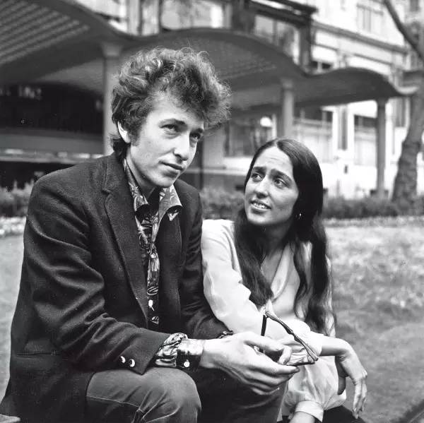 村上春树跑步拿诺贝尔奖,村上春树拿诺贝尔奖了吗