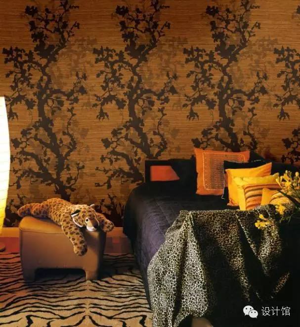 墙纸贴在墙上用什么装饰,墙纸哪种贴墙上最好看