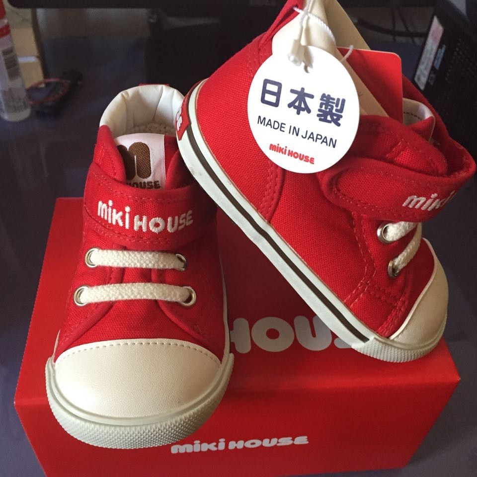 让宝宝穿了不想脱的居家鞋,推荐好穿的婴儿学步鞋