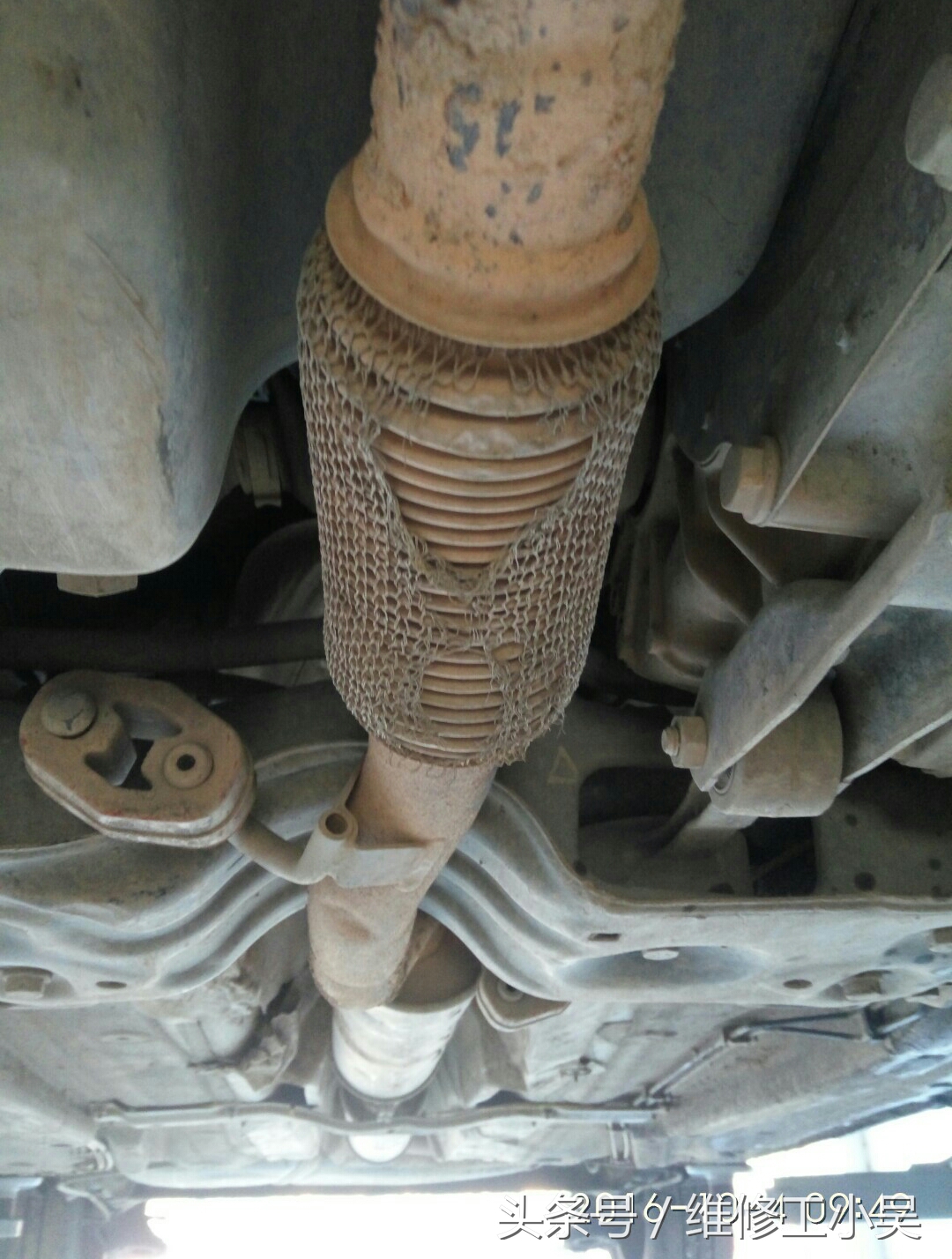 开车一定不要大意,开车千万不要大意要小心翼翼