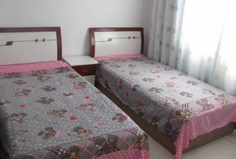 额济纳旗胡杨林旅游攻略住宿,额济纳旗胡杨林民宿住宿