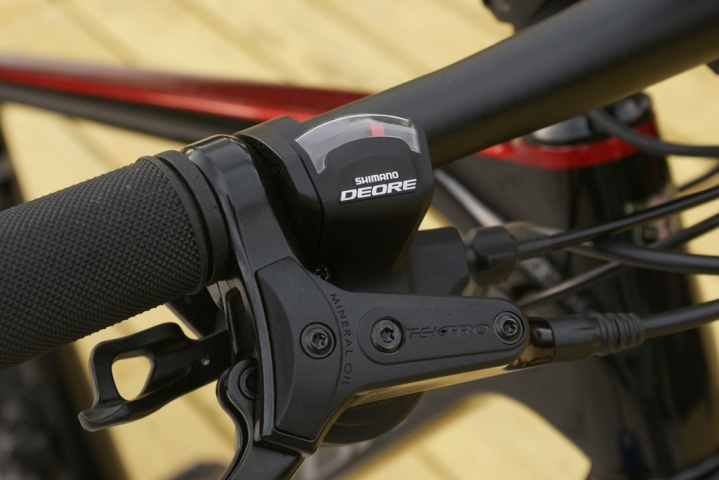 碳纤维4999,碳纤维车最便宜的车型