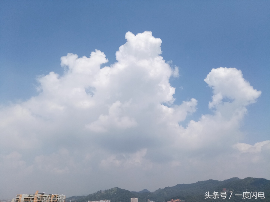 魅蓝手机u10,魅蓝u10白色