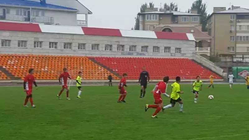 松山湖小将们好样的！国足没做到的事情他们做到了！