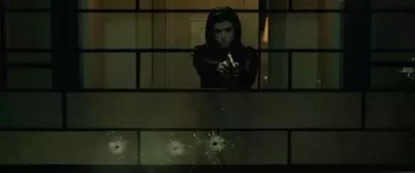 战术美学|《疾速追杀》的“枪械世界”