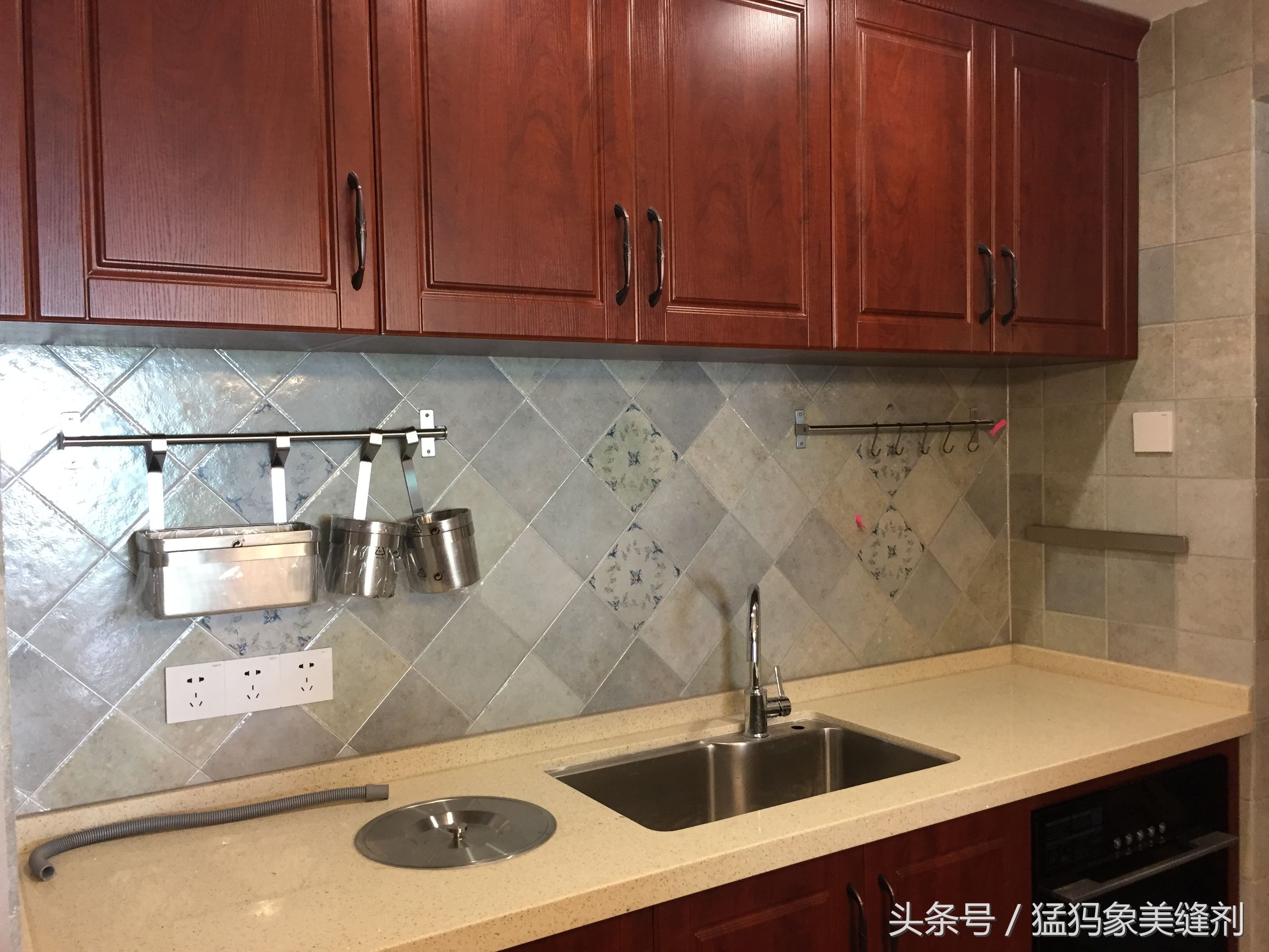 阳台用仿古砖优缺点,露台仿古砖优缺点