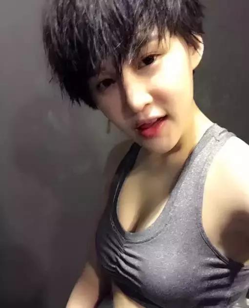 鐞冨缃戠孩,鐩存挱缃戠孩鐞冨