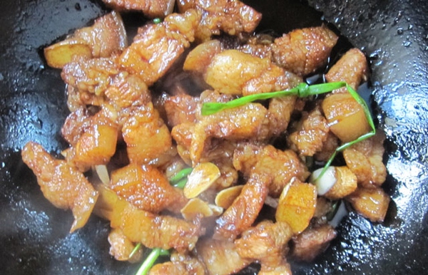 红烧肉绝美叫法,红烧肉的多种叫法