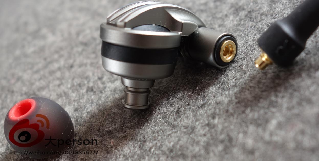 究极梦幻！日本动漫大师的工业设计重装机甲下的幽灵之声