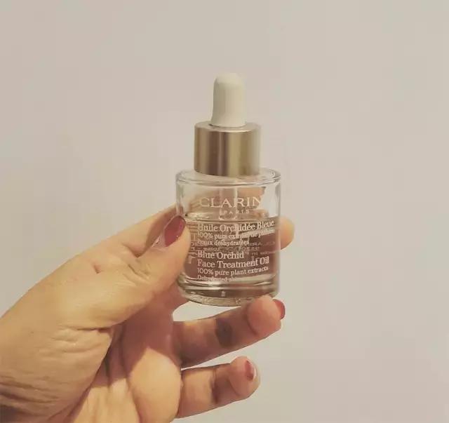 一瓶护肤霜拯救一个牌子,一瓶唇膜拯救你的容颜