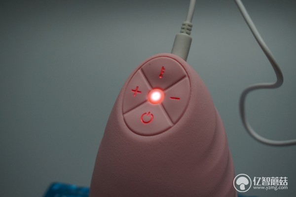 这是一个咬住你就不松口的杯子