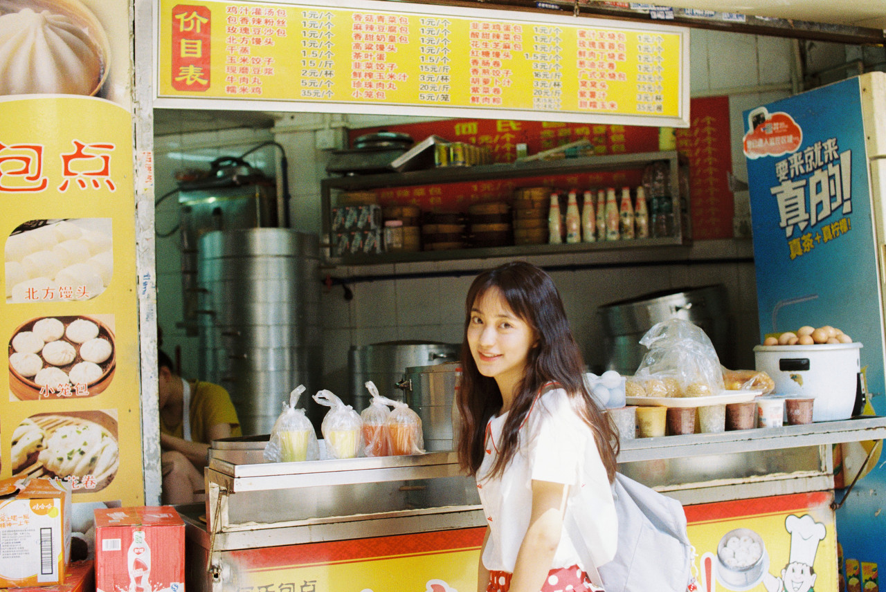 小说：他是有名的黑道皇帝，可看到眼前小保安，他反倒叫对方大哥