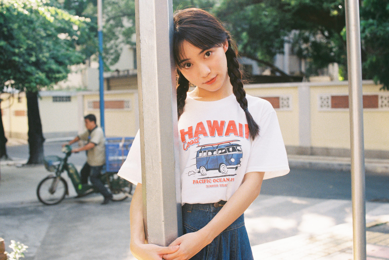 小说：导演不满想训斥，叶小天却说，何权生怎么办事的，他愣住了