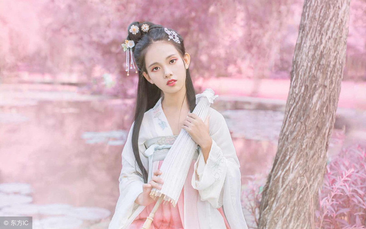 董小宛给顺治皇帝喂药,叶澜依喂药给皇帝后续