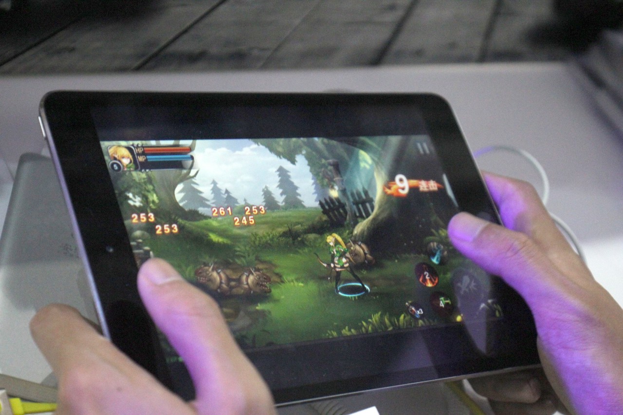 小说攻略游戏里的女npc,游戏里面攻略npc的小说