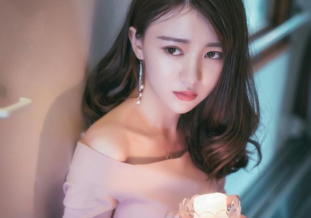 小说：他还是个大学生，借钱投了八千元，却获得八十五万超高回报