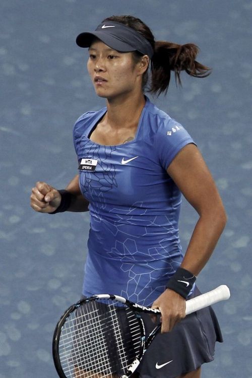 姜山李娜网球对决,李娜姜山网球指导