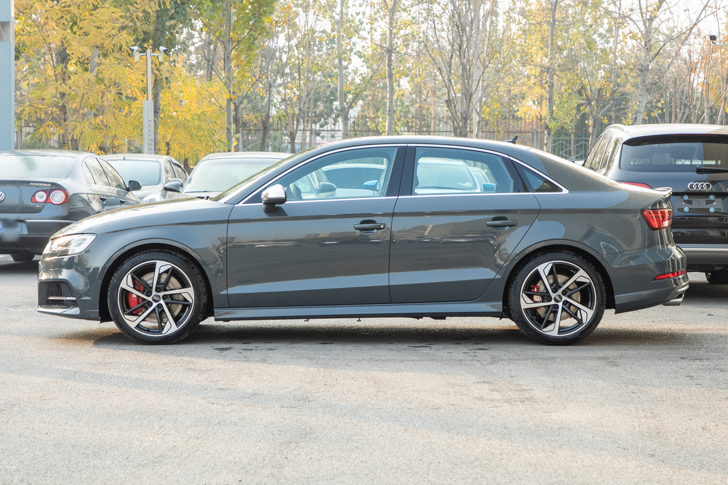 奥迪小钢炮s3,外观好看的小钢炮汽车