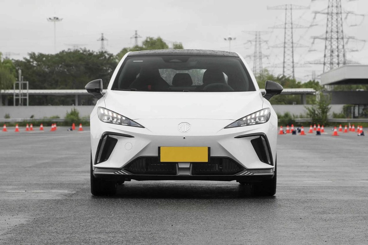 15万适合年轻人的suv领克02,2021款领克02区别