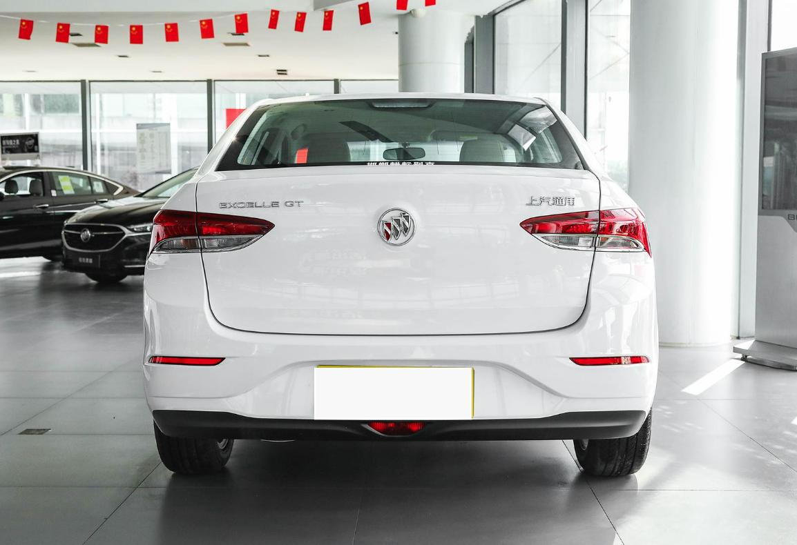 别克英朗混动版和燃油版哪个好,落地价10万以内的别克