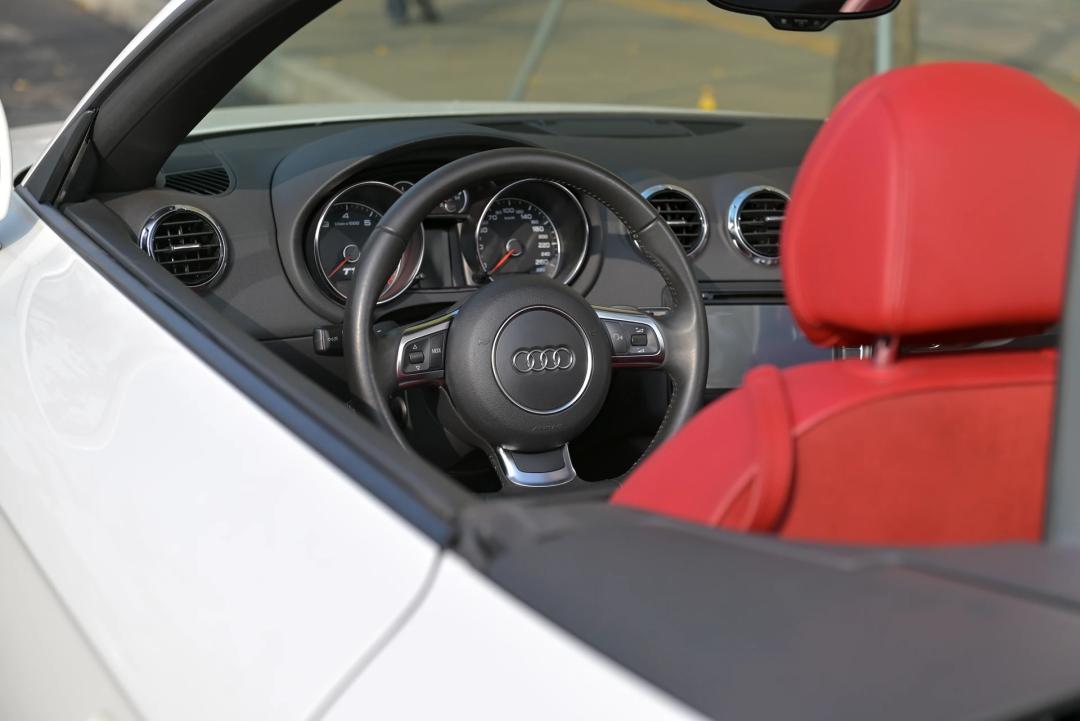 奥迪tt敞篷2021款落地多少钱,奥迪tt2021敞篷款报价