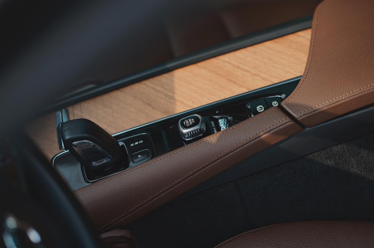 难得的“二人世界”驾沃尔沃S90感受不一样的一天