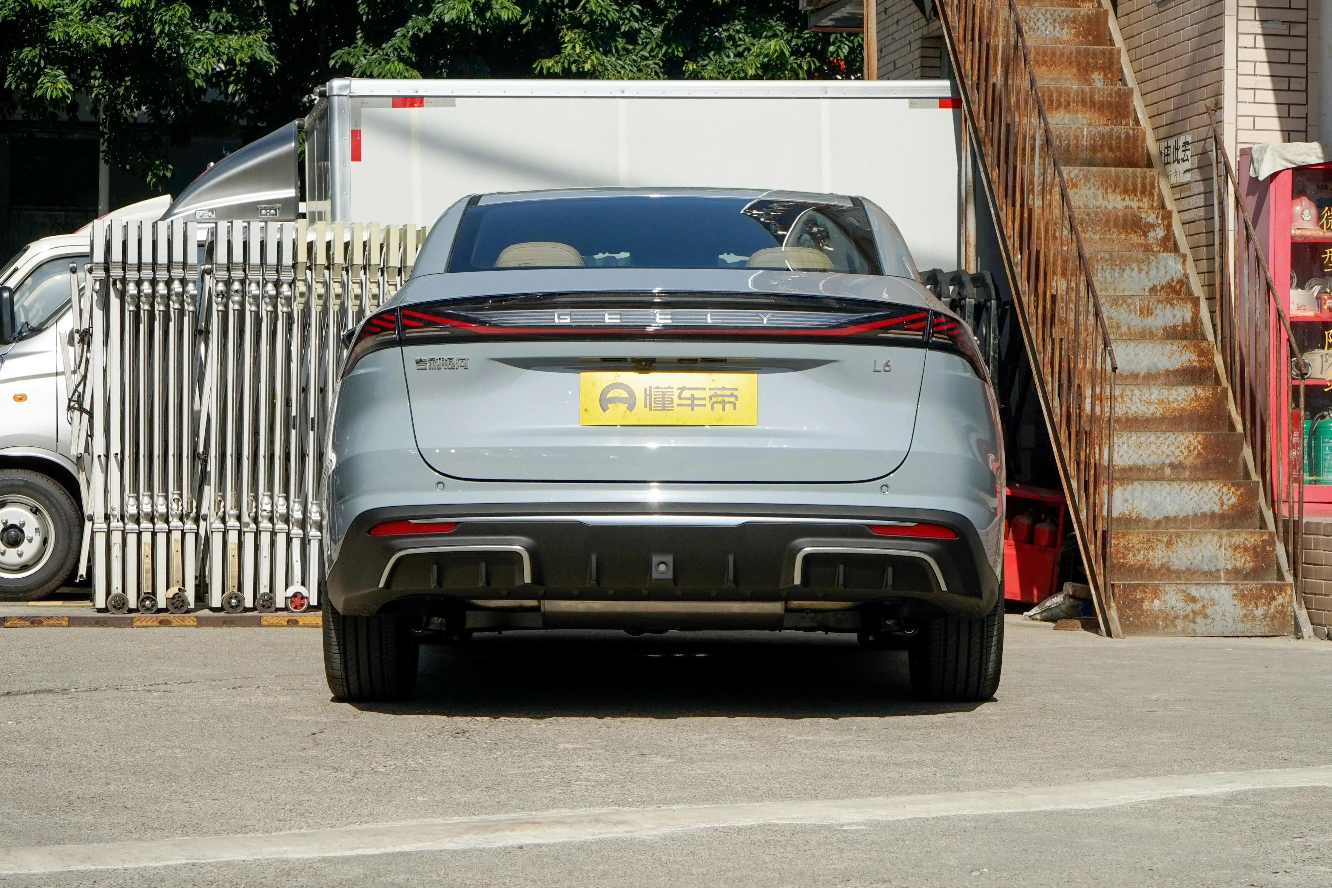 1.5t吉利银河l6怎么样,配1.5t发动机的轿车