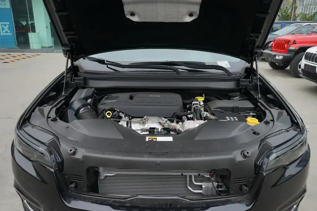 配2.0t的车,2.0t自由光车型