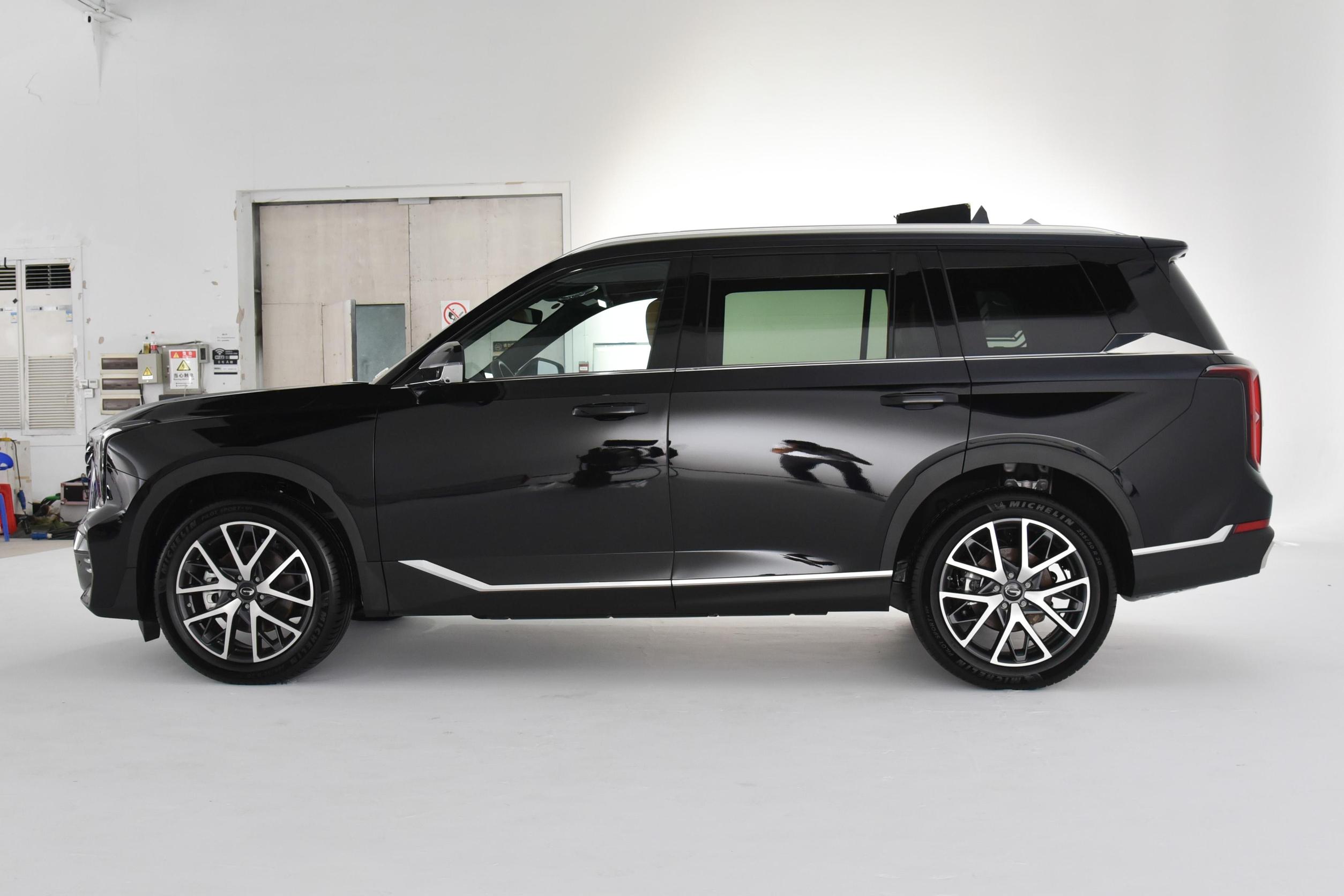 车长超5米高2米的七座suv,5米2大型七座suv广汽传祺