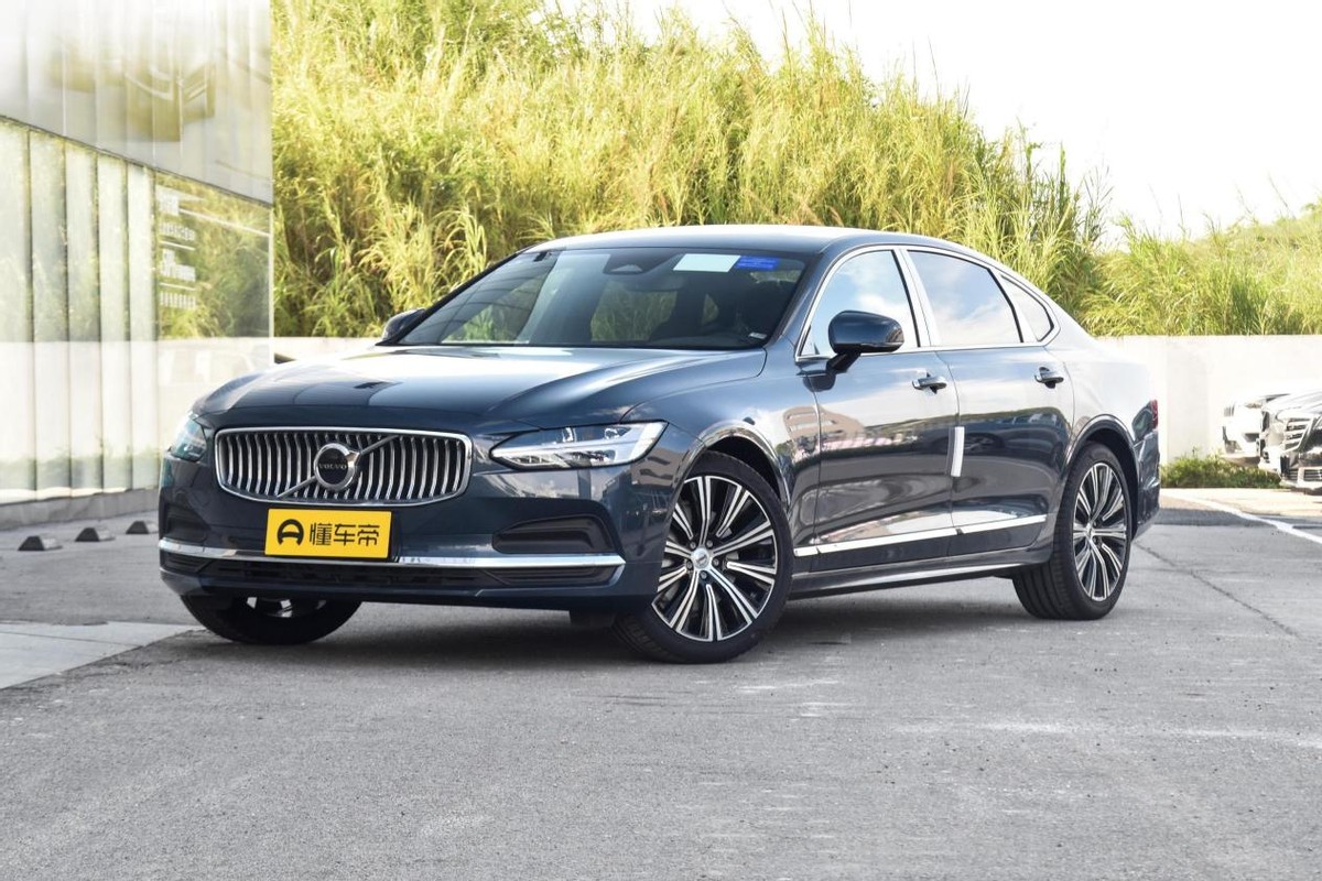 沃尔沃s902024款智远豪华版内饰,沃尔沃s902022款智远豪华落地价