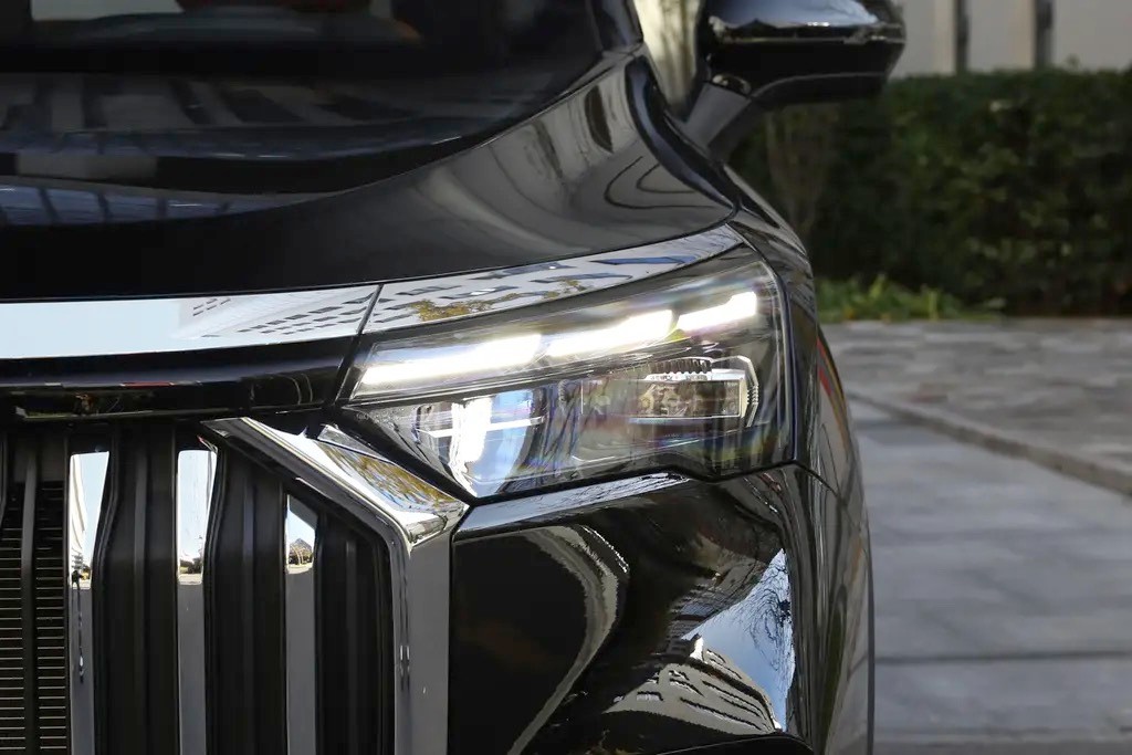 吉利豪越l2024款旗舰版落地价,吉利豪越l2024款落地价团购