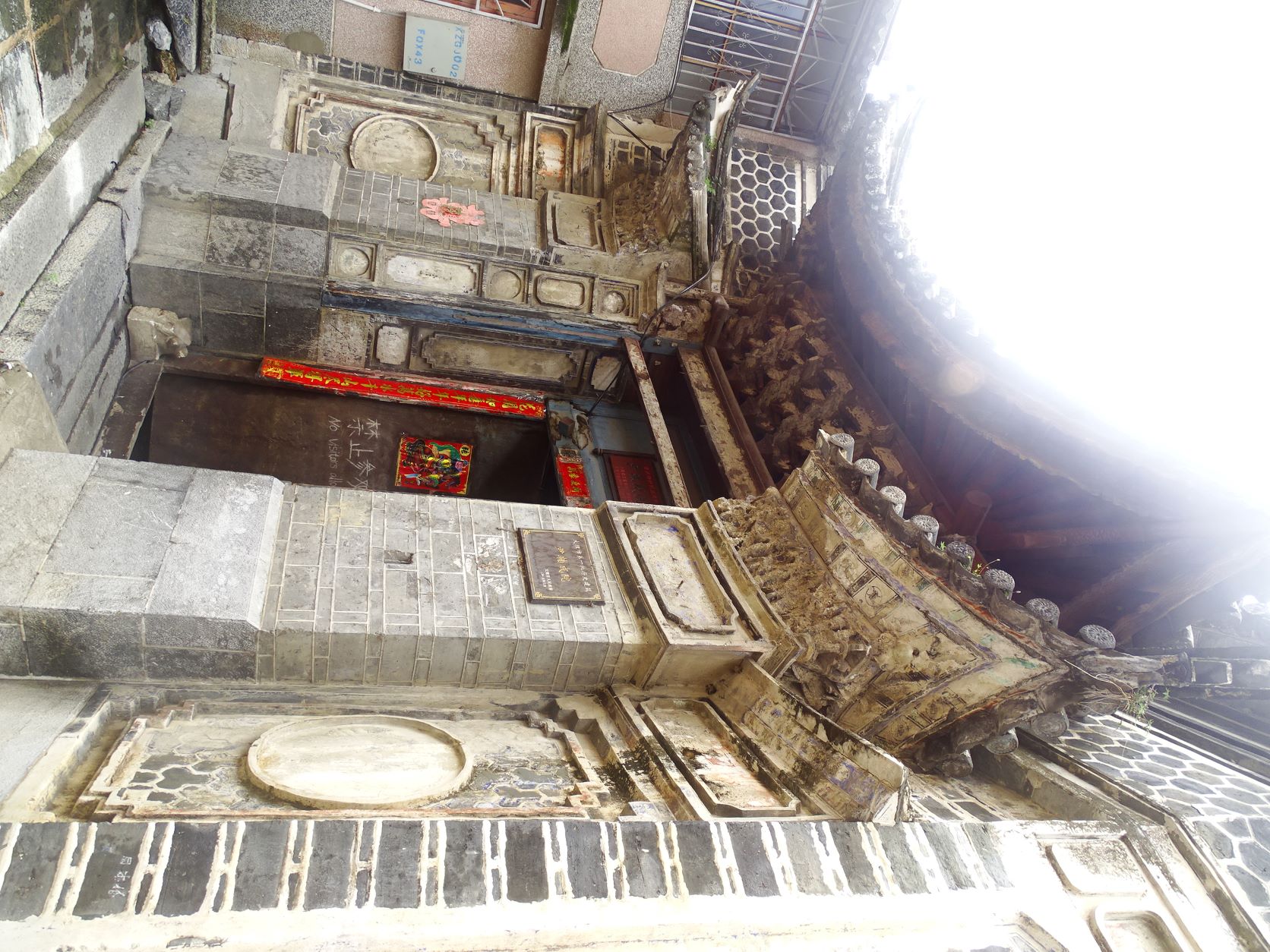 驾迈巴赫从苍山洱海到高黎贡温泉畅享生活,德国马牌UC7给力