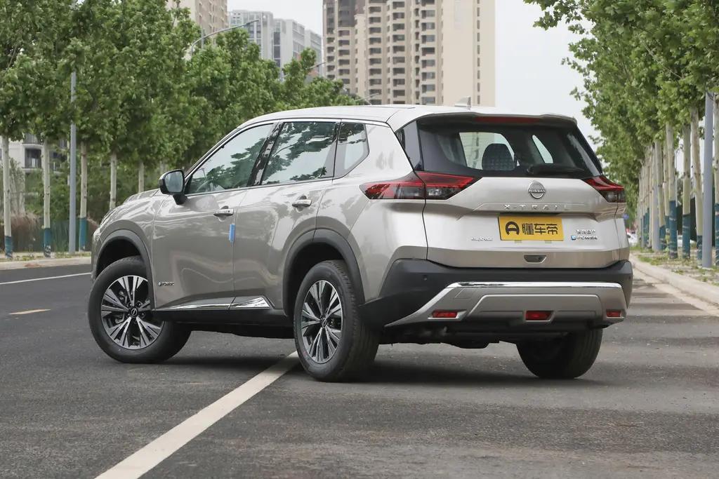 1.5t四驱豪华奇骏,奇骏1.5混动试驾